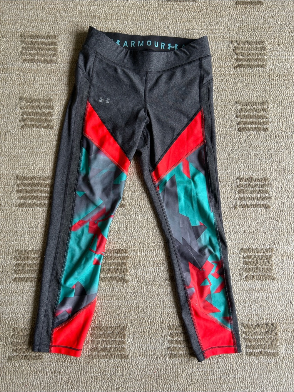 Under Armour Black Red White Athletic Leggings with Teal Logo Waistband